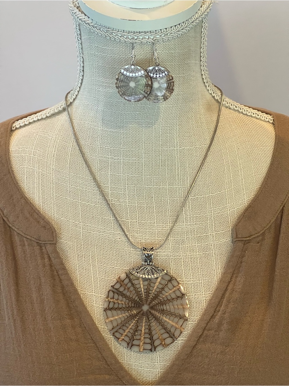 Sterling Silver Snakeskin Agate Necklace and Earrings Set